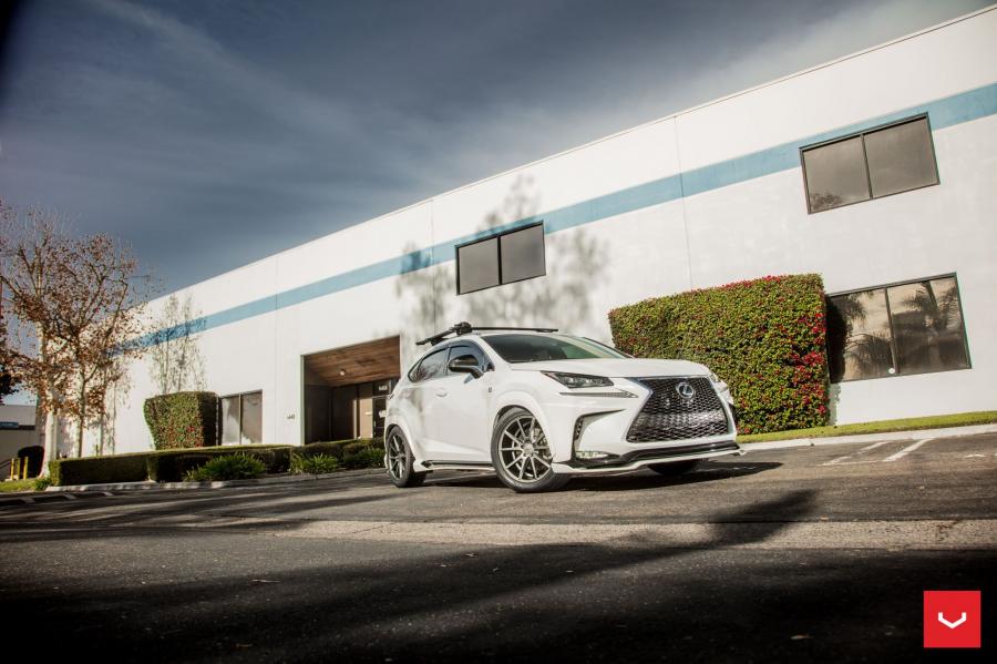  Lexus NX on Vossen Wheels (VFS1) 2017 года  (фото 7 из 29)